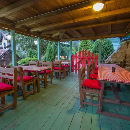 Holiday park Eco Village Raj U Raju 3*
