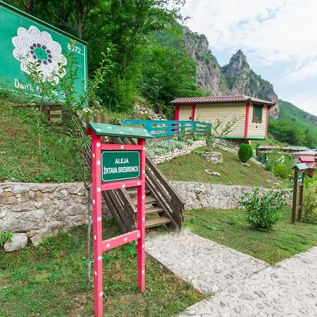 Holiday park Eco Village Raj U Raju