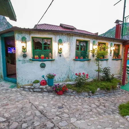 Eco Village Raj U Raju 3*